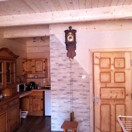 Apartment U Huraja *